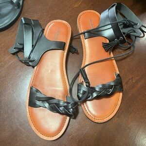 Size 9 Black American Eagle Sandal